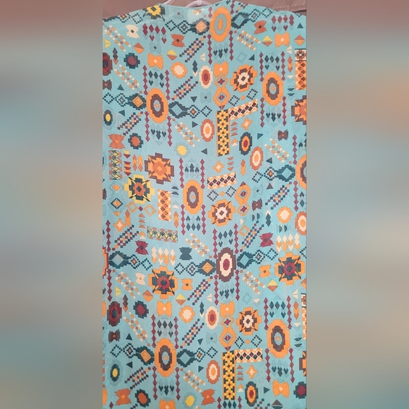 Lularoe Shirley Sheer Teal Multi-Colored Aztec Pattern SZ S UNICORN BeAuTiFuL - Picture 9 of 13